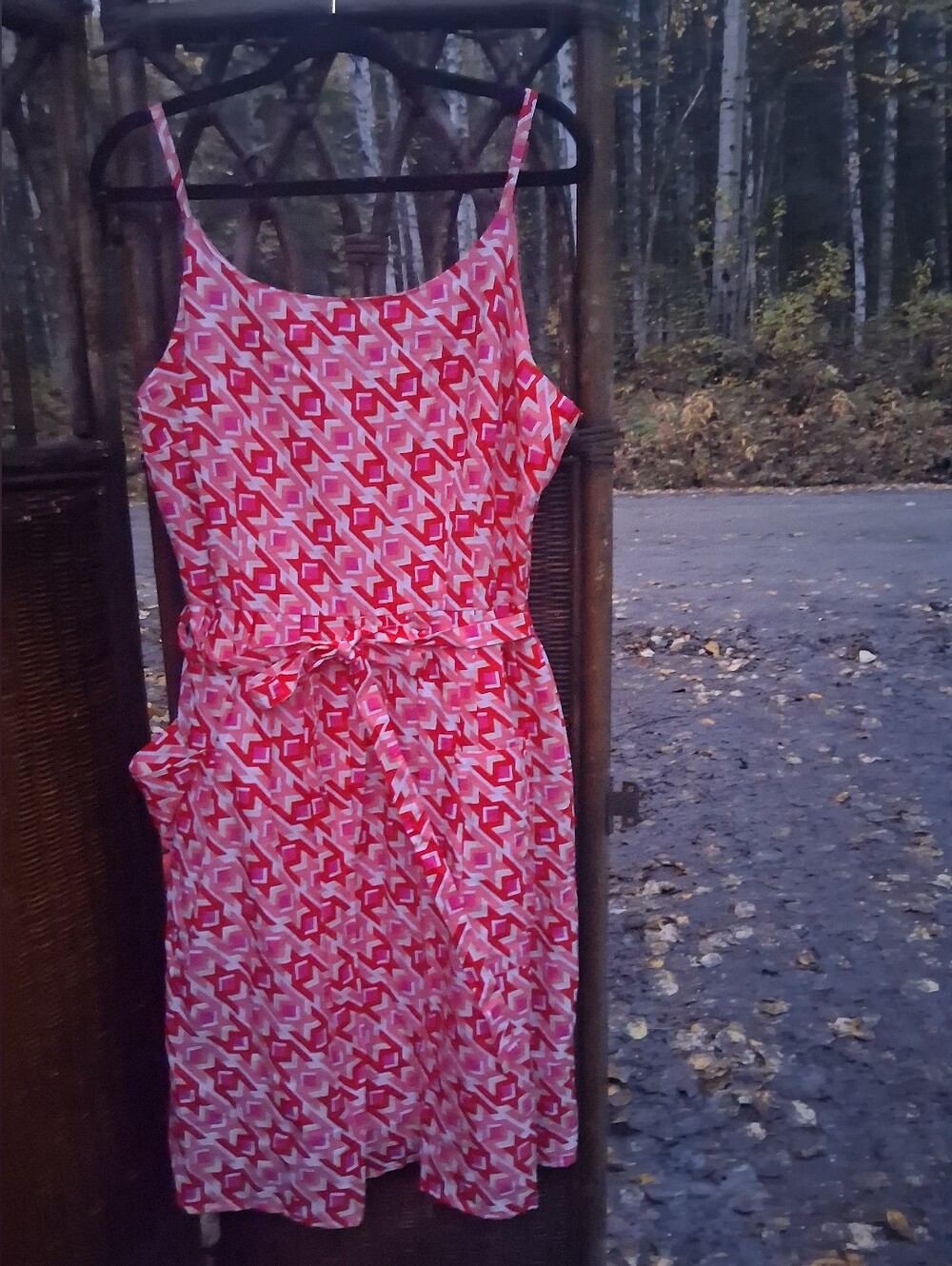 Robbie Bee Red & White Geometric Tie-Waist Mini Dress